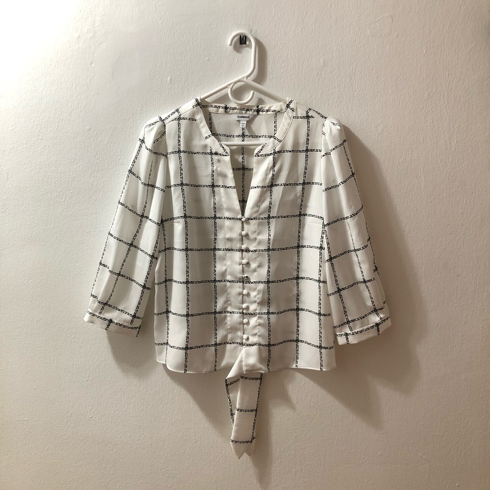 🌸EXPRESS Blouse